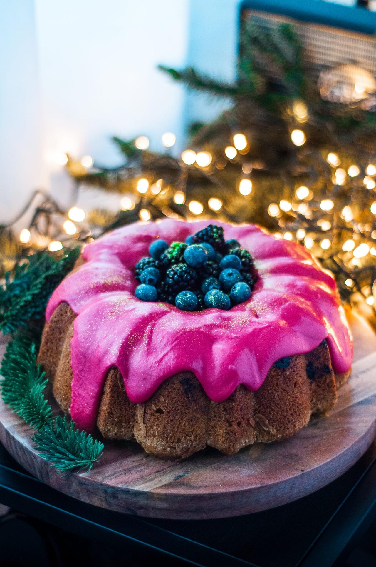Foto em destaque de Bolo de Amora e Mirtilo