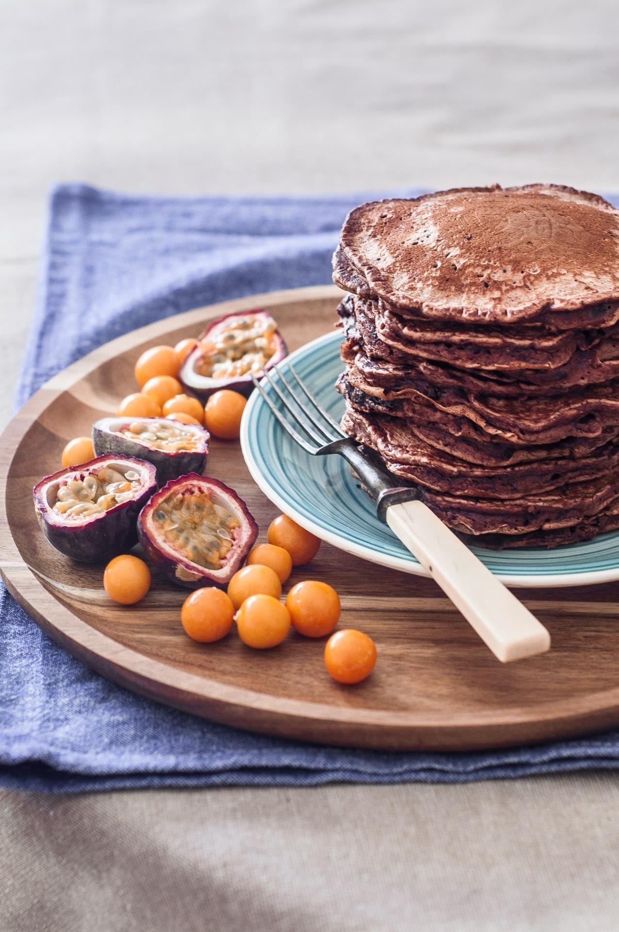 Foto em destaque de Panquecas de Cacau e Pepitas de Chocolate